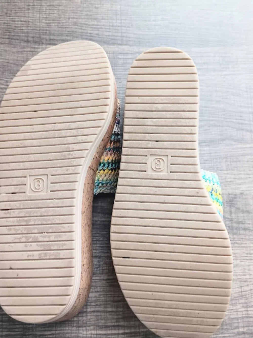Bzees 8 Runaway Slide Wedge Sandals - Picture 4 of 6